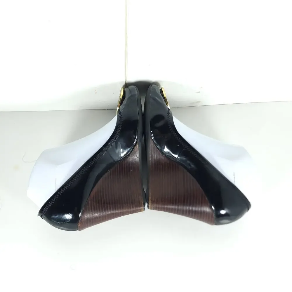 Tory Burch Women’s Caroline US 7? Black Patent Leather Stacked Wedge Pumps Shoes